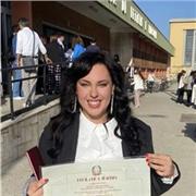 Laureata in storia e filosofia